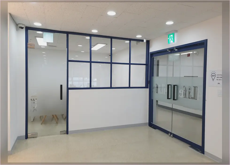신촌구 사무실 인테리어 현장 사진 2